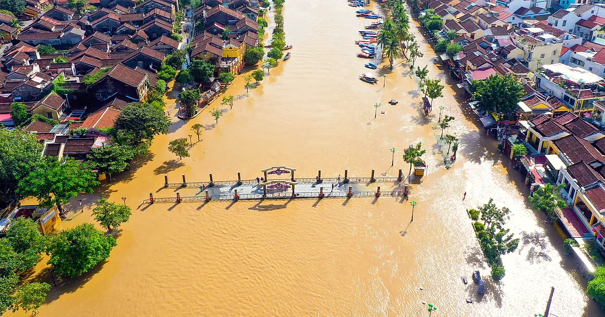 Does Hội An flood in October and November? — The river comes inside, and the town knows it